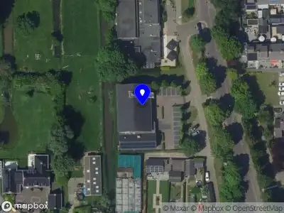Ambulance met grote spoed naar de Nassaustraat in Hardinxveld-Giessendam