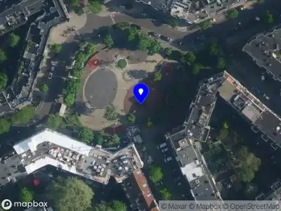 Traumahelikopter met grote spoed naar de Hertzogstraat in Amsterdam