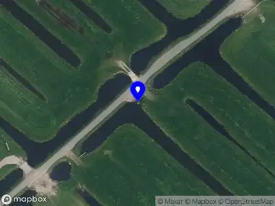 Ambulance met grote spoed naar de Tiendweg-Oost in Ouderkerk aan den IJssel