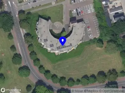 Brandweer met grote spoed naar de Rondeel in Roosendaal vanwege afhijsen patient