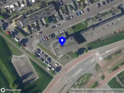 Ambulance met grote spoed naar de Klaproosveld in 's-Gravenhage