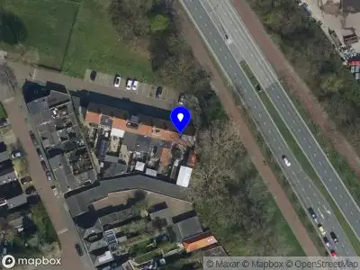 Politie met grote spoed naar de Spoorbaanstraat in Breda vanwege letsel