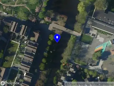 Ambulance met grote spoed naar de Haringvliet in Alkmaar