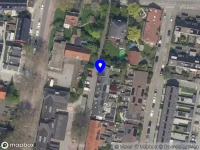 Ambulance met grote spoed naar de Dierenstraat in Rotterdam