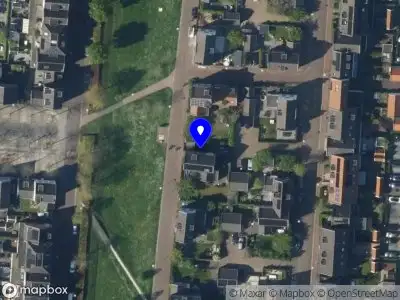 Brandweer met grote spoed naar de Vasalisplantsoen in De Meern vanwege reanimatie