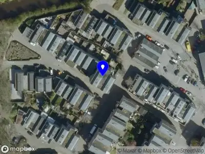 Brandweer met grote spoed naar de Angoulèmehof in Eindhoven vanwege reanimatie