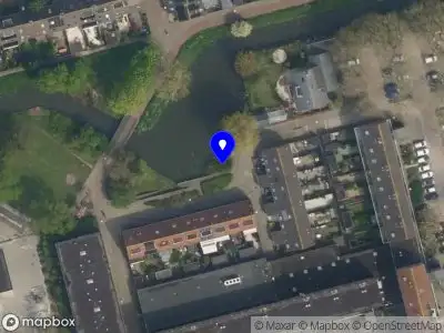 Brandweer met gepaste spoed naar de Ivoorkust in Delft vanwege een buitenbrand