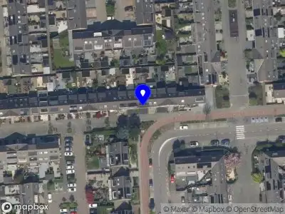 Ambulance met grote spoed naar de Van Beethovenlaan in Capelle aan den IJssel