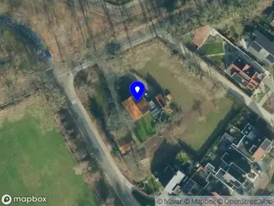 Politie naar de Alpenlaan in Oldenzaal vanwege aanrijding met letsel