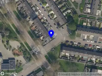 Ambulance met gepaste spoed naar de Dakotaweg in Capelle aan den IJssel