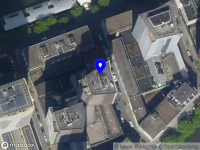 Ambulance met grote spoed naar de Bierstraat in Rotterdam