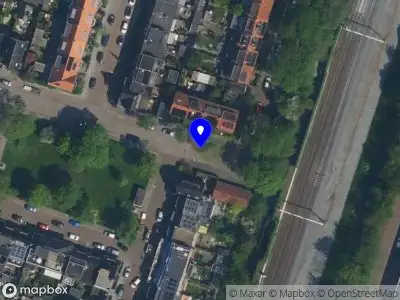 Ambulance met grote spoed naar de Snelliusstraat in Haarlem