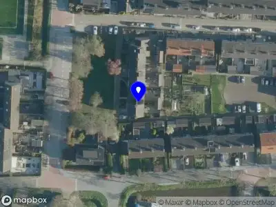 Ambulance met grote spoed naar de Kerklaan in Spijk
