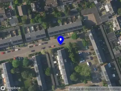 Ambulance met grote spoed naar de Lijsterlaan in Ermelo vanwege waarnemen gaslucht