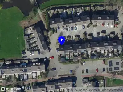 Ambulance met grote spoed naar de Baarsveen in Spijkenisse
