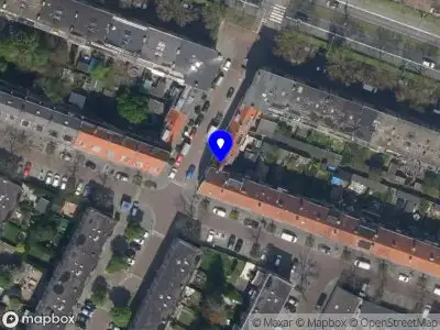 Ambulance met gepaste spoed naar de Amelandsestraat in Rotterdam