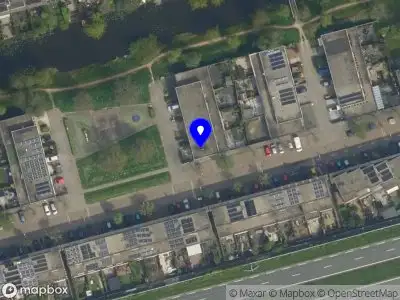 Ambulance met gepaste spoed naar de Van Walsumhof in Delft