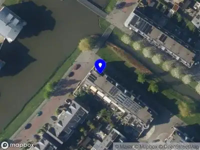 Ambulance met gepaste spoed naar de Gerard Revesingel in Voorschoten