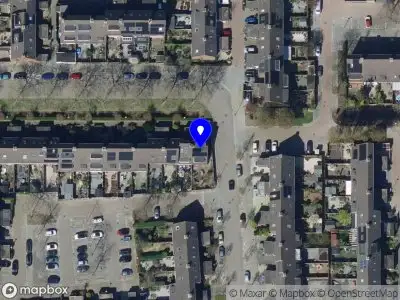 Ambulance met grote spoed naar de Roek in Hoogvliet Rotterdam