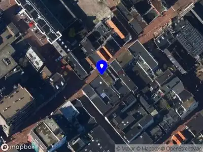 Ambulance en brandweer met grote spoed naar de Diaconiestraat in Den Helder vanwege middelgrote brand