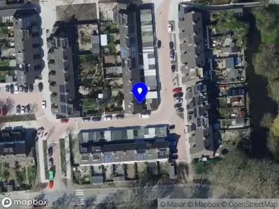 Ambulance met grote spoed naar de Ottersveen in Spijkenisse