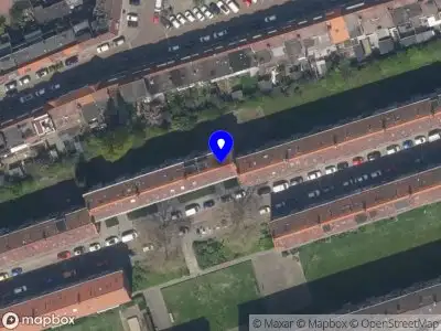 Ambulance met grote spoed naar de Chopinstraat in Vlaardingen