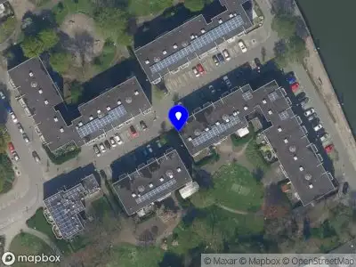 Ambulance met grote spoed naar de Spiekmanstraat in Rotterdam