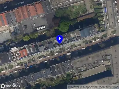 Ambulance met grote spoed naar de Hondiusstraat in Rotterdam