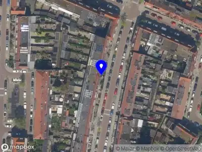 Ambulance met grote spoed naar de Sweelinckstraat in Vlaardingen