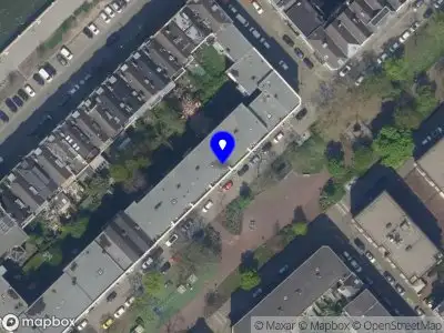 112 melding Ambulance met grote spoed naar de Burgemeester Hoffmanplein in Rotterdam