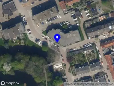 Brandweer met gepaste spoed naar de Mauritsstraat in Capelle aan den IJssel vanwege afhijsen patient
