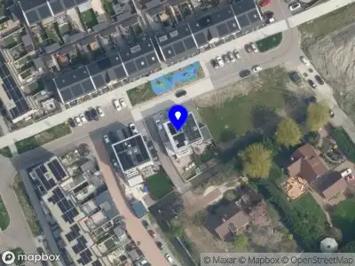 Ambulance met grote spoed naar de Ockenburger Tientweg in Rijswijk