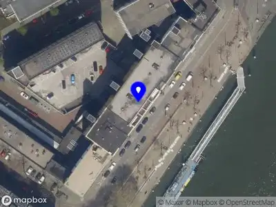 112 melding Ambulance met grote spoed naar de Willemskade in Rotterdam