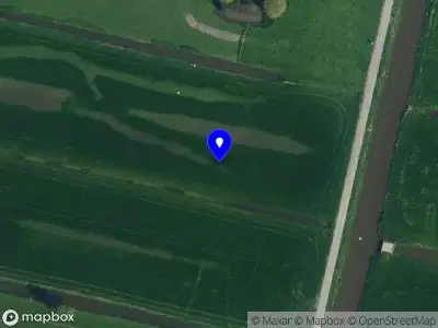 Ambulance met grote spoed naar de Langs de Akker in Amstelveen