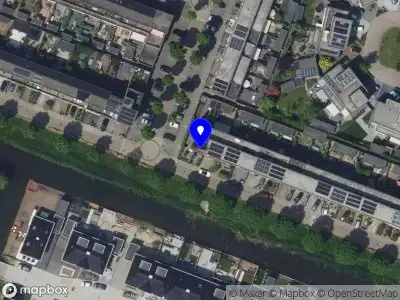 Ambulance met grote spoed naar de Alver in Papendrecht