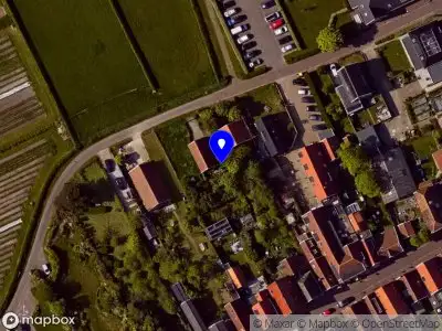 Ambulance met grote spoed naar de Stolpweg in Den Hoorn