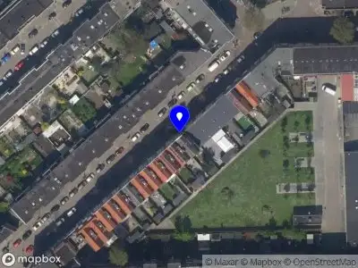 Ambulance met grote spoed naar de Millinxstraat in Rotterdam