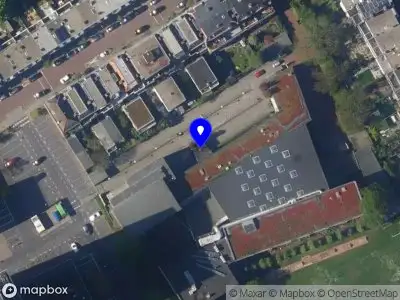 Brandweer met grote spoed naar de Nassau Bredastraat in 's-Gravenhage vanwege afgaan automatisch brandalarm