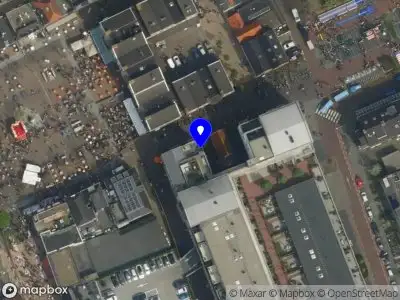 Brandweer met gepaste spoed naar de Marktplein in 's-Gravenzande vanwege afhijsen patient