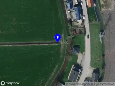 Ambulance met gepaste spoed naar de Keizersdijk in Strijen