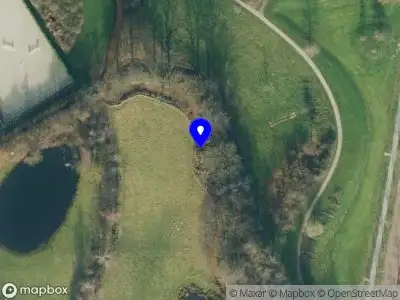 Politie naar de Vredeman de Vrieslaan in Almelo vanwege aanrijding met letsel