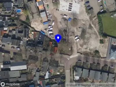 Brandweer met grote spoed naar de Marktstraat in Made vanwege afhijsen patient