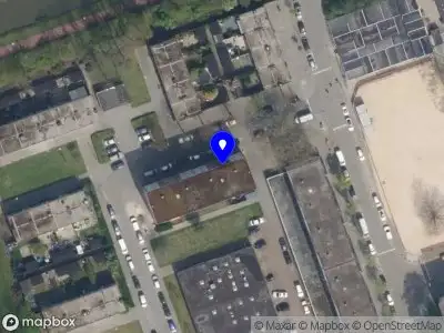 Ambulance met grote spoed naar de Loderstraat in Rotterdam