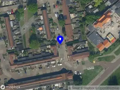 Brandweer met gepaste spoed naar de Westerwijkstraat in Velsen-Noord vanwege een buitenbrand