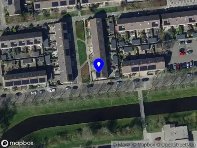 Ambulance met gepaste spoed naar de A M de Jonglaan in Hellevoetsluis