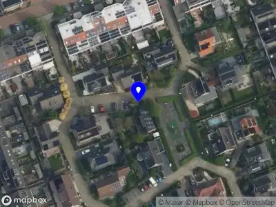 Ambulance met grote spoed naar de Amethist in Zoetermeer