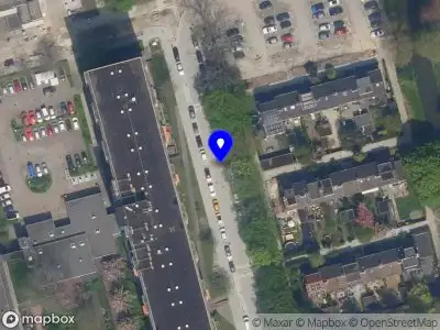 Ambulance met gepaste spoed naar de Blondeelstraat in Rotterdam