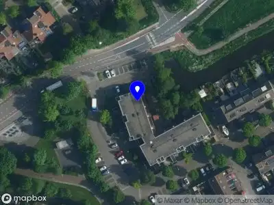 Brandweer met grote spoed naar de Leerspiegel in Ouderkerk aan de Amstel