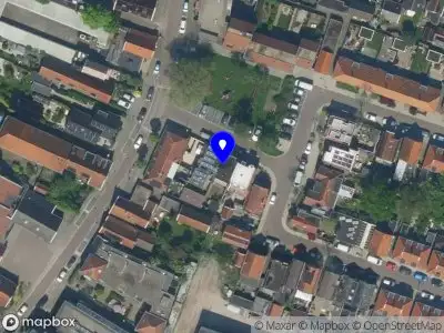 Brandweer met grote spoed naar de Oranjeplein in Krommenie vanwege gebouwbrand