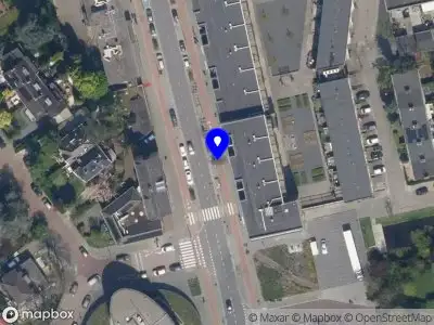Ambulance met grote spoed naar de Rotterdamse Rijweg in Rotterdam